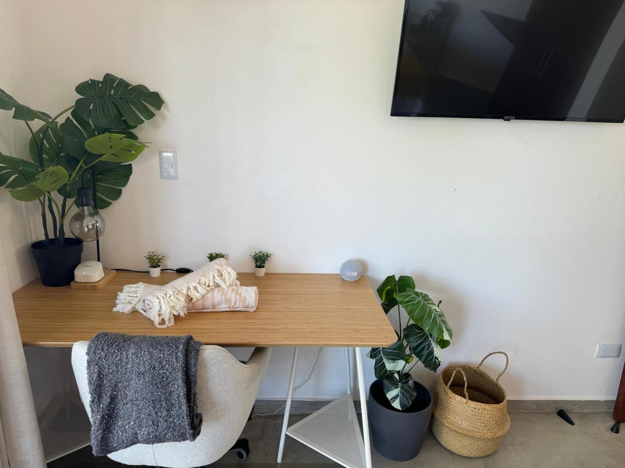 Catalina, Cabrera Oceanview Multi 2 Bd 2 Bath Condo Units With Balcony And Pool Екстериор снимка