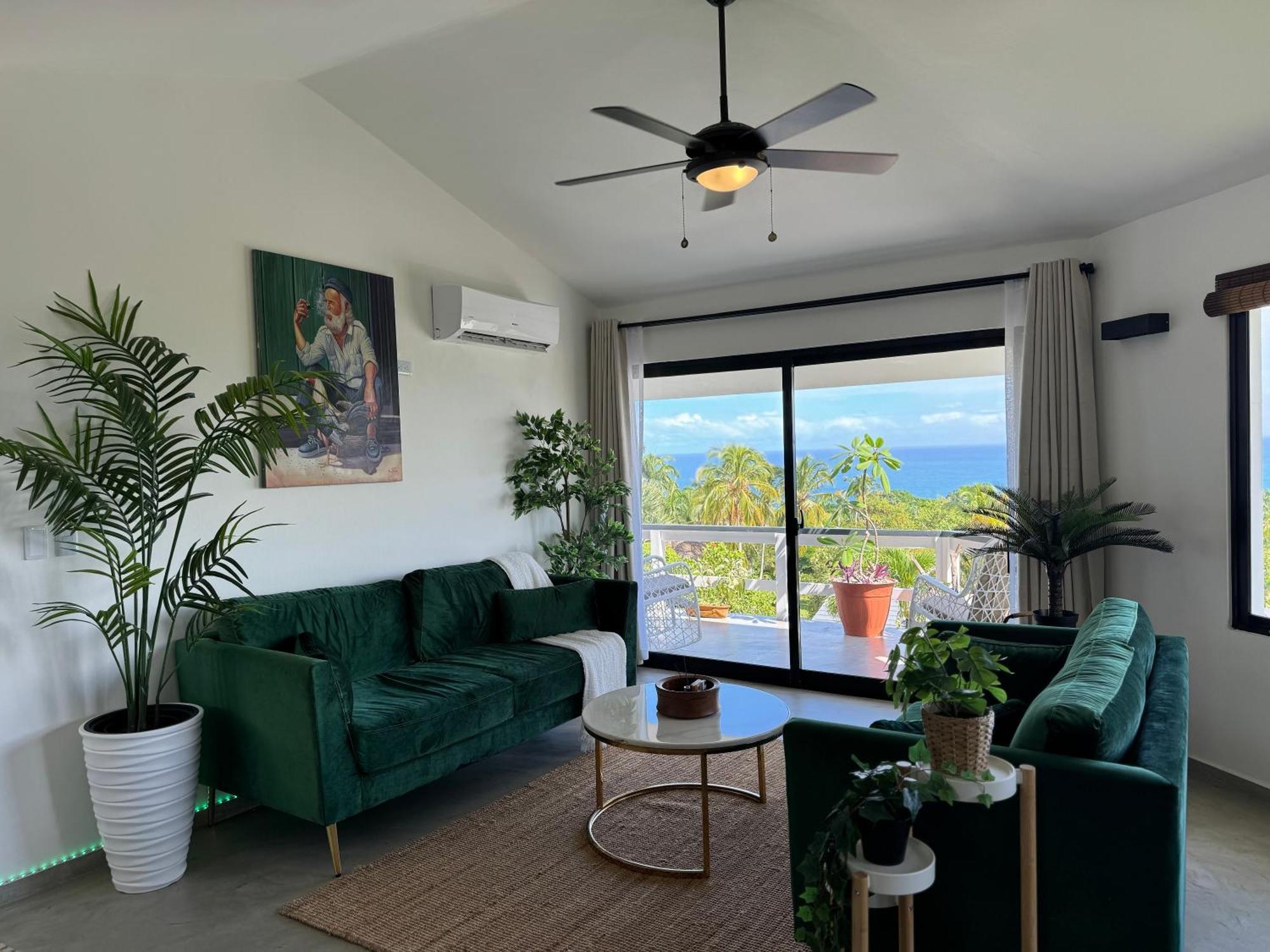Catalina, Cabrera Oceanview Multi 2 Bd 2 Bath Condo Units With Balcony And Pool Екстериор снимка