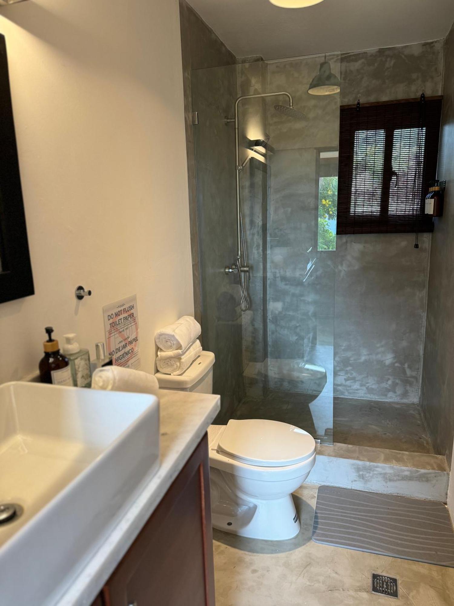 Catalina, Cabrera Oceanview Multi 2 Bd 2 Bath Condo Units With Balcony And Pool Екстериор снимка